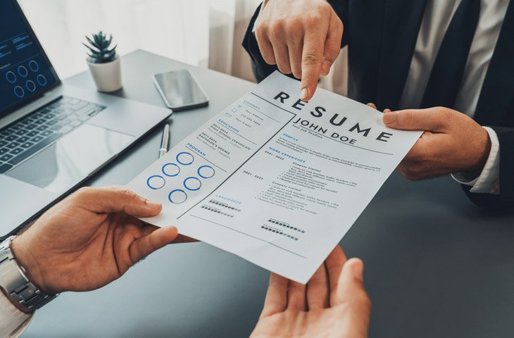 You are currently viewing Hiringhub chosen for crown commer-cial’s staffing services.